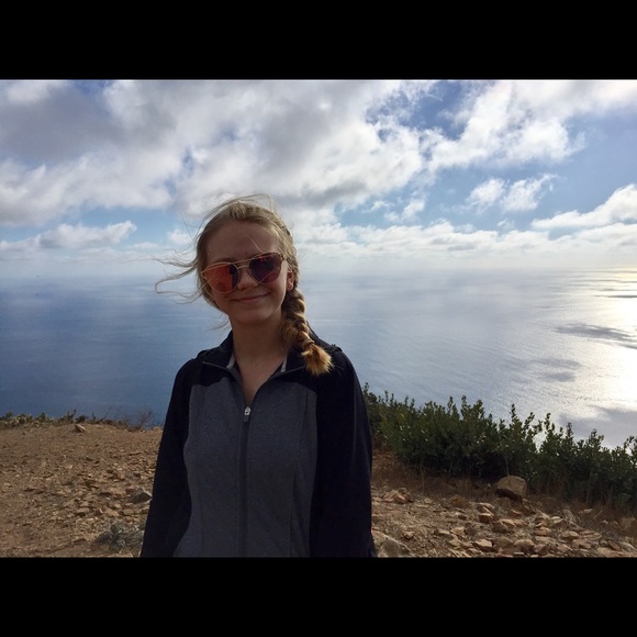 Meet your Posher, Payton - Picture 1 of 1